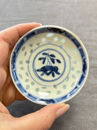 Ten Chinese blue and white cups, seven covers and eight stands, 19/20th C.