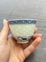 Ten Chinese blue and white cups, seven covers and eight stands, 19/20th C.