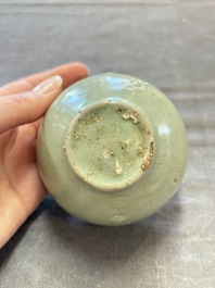 Two Korean celadon bowls with incised floral design, probably Goryeo/Joseon, 14/15th C.