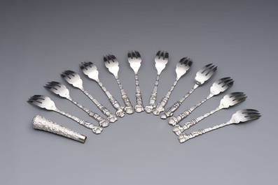 A group of 17 silver wares, mainly Southeast Asia, 19/20th C.