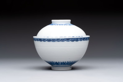 A Chinese blue and white covered bowl with incised floral design, Yongzheng/Qianlong