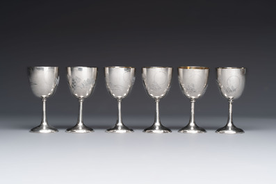 A Chinese silver tray and six gilt-silver cups, 19/20th C.