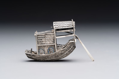 A group of nine Chinese and Southeast Asian silver wares, 19/20th C.