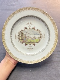 Four Chinese Meissen-style export plates with a hunting scene, Qianlong