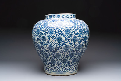 A large Chinese blue and white 'shou' jar, Wanli mark, 20th C.