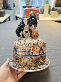 A large Japanese Imari vase and cover, Meiji, 19th C.