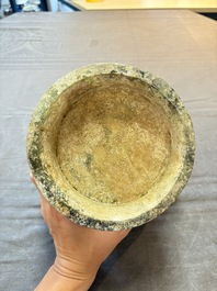 A Chinese archaistic jade vase and cover, 20th C.