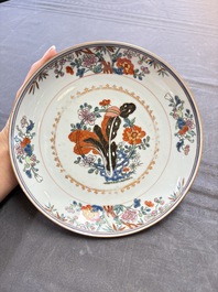 17 Chinese famille rose, Imari-style and European-decorated plates and saucers, Kangxi/Qianlong