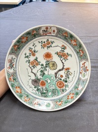 17 Chinese famille rose, Imari-style and European-decorated plates and saucers, Kangxi/Qianlong