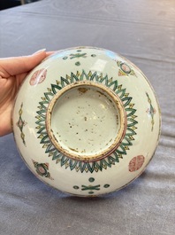 17 Chinese famille rose, Imari-style and European-decorated plates and saucers, Kangxi/Qianlong