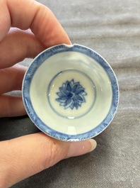Six Chinese blue and white cups and ten saucers, Kangxi
