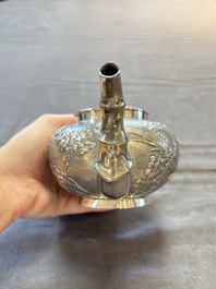 A Chinese silver three-piece tea service, marked Ye Li 業利, Canton, 19/20th C.