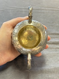 A Chinese silver three-piece tea service, marked Ye Li 業利, Canton, 19/20th C.