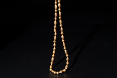 A Chinese gold necklace, Ming