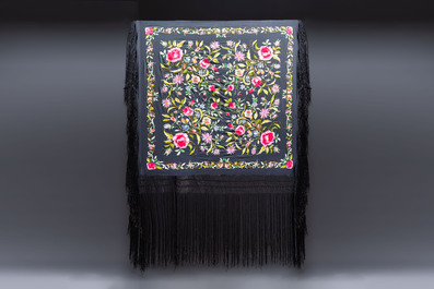 A fine Chinese kesi square 'dragon' panel and four silk embroideries with floral design, 19th C