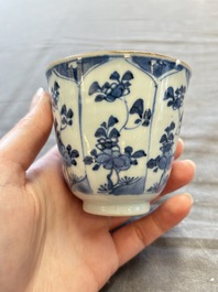 A large collection of 25 sets of Chinese blue, white and Imari-style cups and saucers, Kangxi/Qianlong