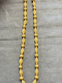 A Chinese gold necklace, Ming