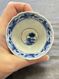 A large collection of 25 sets of Chinese blue, white and Imari-style cups and saucers, Kangxi/Qianlong