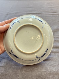 A large collection of 25 sets of Chinese blue, white and Imari-style cups and saucers, Kangxi/Qianlong