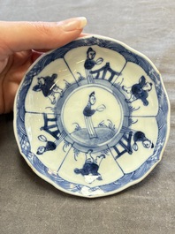 A large collection of 25 sets of Chinese blue, white and Imari-style cups and saucers, Kangxi/Qianlong