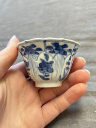 A large collection of 25 sets of Chinese blue, white and Imari-style cups and saucers, Kangxi/Qianlong