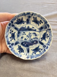 A large collection of 33 Chinese blue, white and Imari-style cups and 43 saucers, 17/19th C.