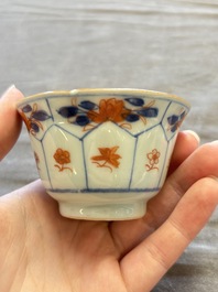 A large collection of 25 sets of Chinese blue, white and Imari-style cups and saucers, Kangxi/Qianlong