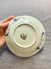 A large collection of 25 sets of Chinese blue, white and Imari-style cups and saucers, Kangxi/Qianlong