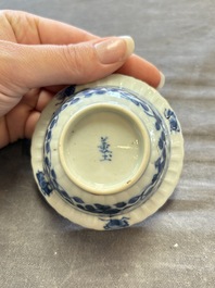 A large collection of 25 sets of Chinese blue, white and Imari-style cups and saucers, Kangxi/Qianlong