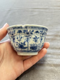 A large collection of 25 sets of Chinese blue, white and Imari-style cups and saucers, Kangxi/Qianlong