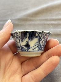 A large collection of 33 Chinese blue, white and Imari-style cups and 43 saucers, 17/19th C.