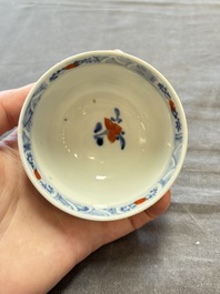A large collection of 25 sets of Chinese blue, white and Imari-style cups and saucers, Kangxi/Qianlong