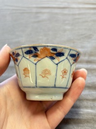 A large collection of 25 sets of Chinese blue, white and Imari-style cups and saucers, Kangxi/Qianlong