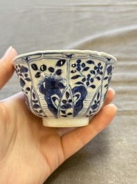 A large collection of 33 Chinese blue, white and Imari-style cups and 43 saucers, 17/19th C.