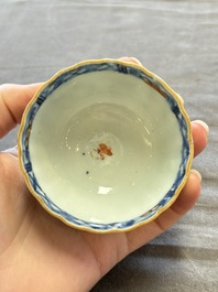 A large collection of 25 sets of Chinese blue, white and Imari-style cups and saucers, Kangxi/Qianlong