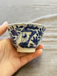 A large collection of 33 Chinese blue, white and Imari-style cups and 43 saucers, 17/19th C.