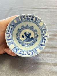 A large collection of 25 sets of Chinese blue, white and Imari-style cups and saucers, Kangxi/Qianlong