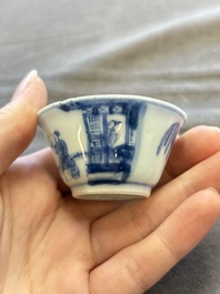 A large collection of 33 Chinese blue, white and Imari-style cups and 43 saucers, 17/19th C.