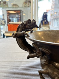 A large Chinese bronze basin with chilong handles, Qianlong mark, 20th C.
