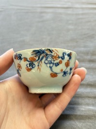 A large collection of 25 sets of Chinese blue, white and Imari-style cups and saucers, Kangxi/Qianlong
