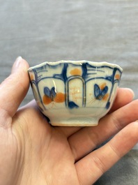 A large collection of 25 sets of Chinese blue, white and Imari-style cups and saucers, Kangxi/Qianlong