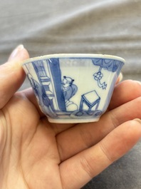 A large collection of 33 Chinese blue, white and Imari-style cups and 43 saucers, 17/19th C.