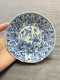A large collection of 25 sets of Chinese blue, white and Imari-style cups and saucers, Kangxi/Qianlong