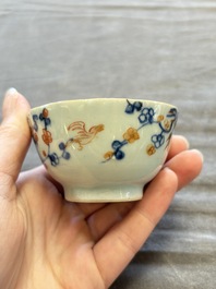 A large collection of 25 sets of Chinese blue, white and Imari-style cups and saucers, Kangxi/Qianlong