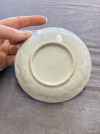 A large collection of 33 Chinese blue, white and Imari-style cups and 43 saucers, 17/19th C.