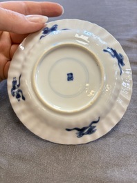 A large collection of 33 Chinese blue, white and Imari-style cups and 43 saucers, 17/19th C.