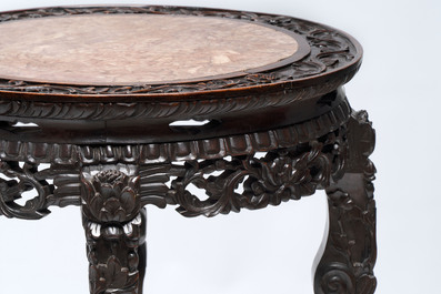 Two Chinese marble-topped hongmu two-tier stands, 19/20th C.