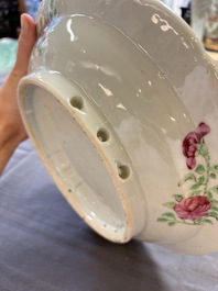 Four Chinese Canton famille rose plates and a covered double-teapot, 19th C.
