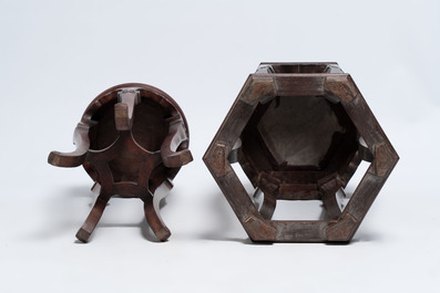 Five Chinese marble-topped hongmu stands, 20th C.