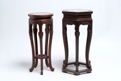 Five Chinese marble-topped hongmu stands, 20th C.